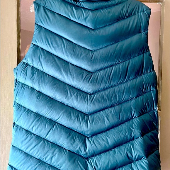 Patagonia Puffer Vest - Picture 2 of 3
